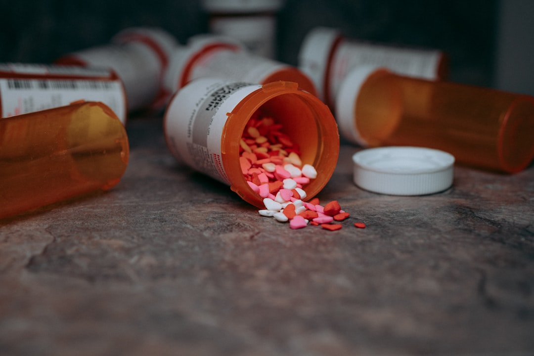 découvrez les différents médicaments pour animaux de compagnie : conseils, utilisations, précautions et informations essentielles pour la santé de vos animaux.